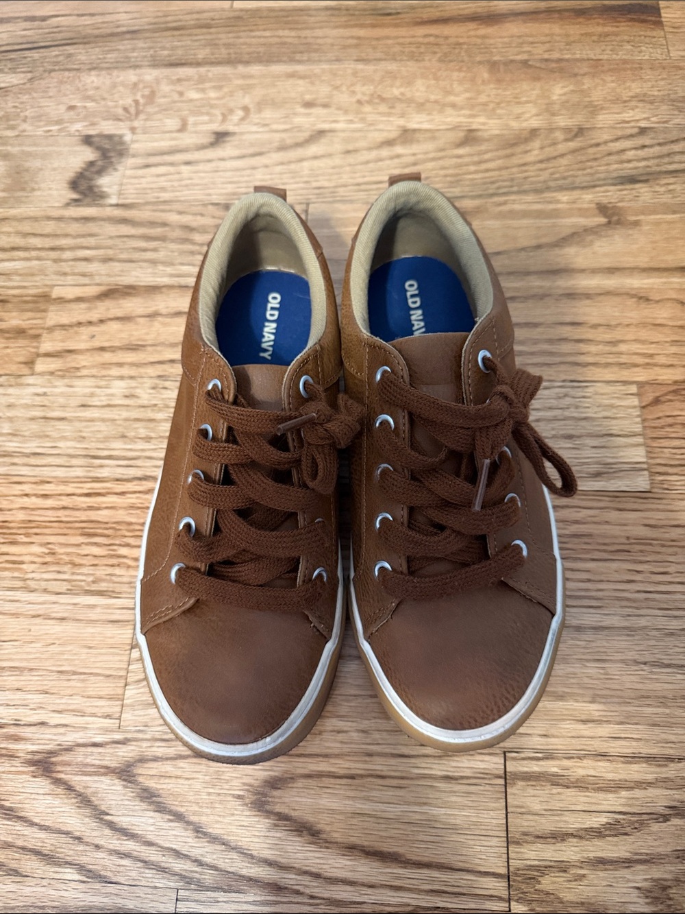 Old Navy Men's Brown Low-Top Lace-Up Sneakers
